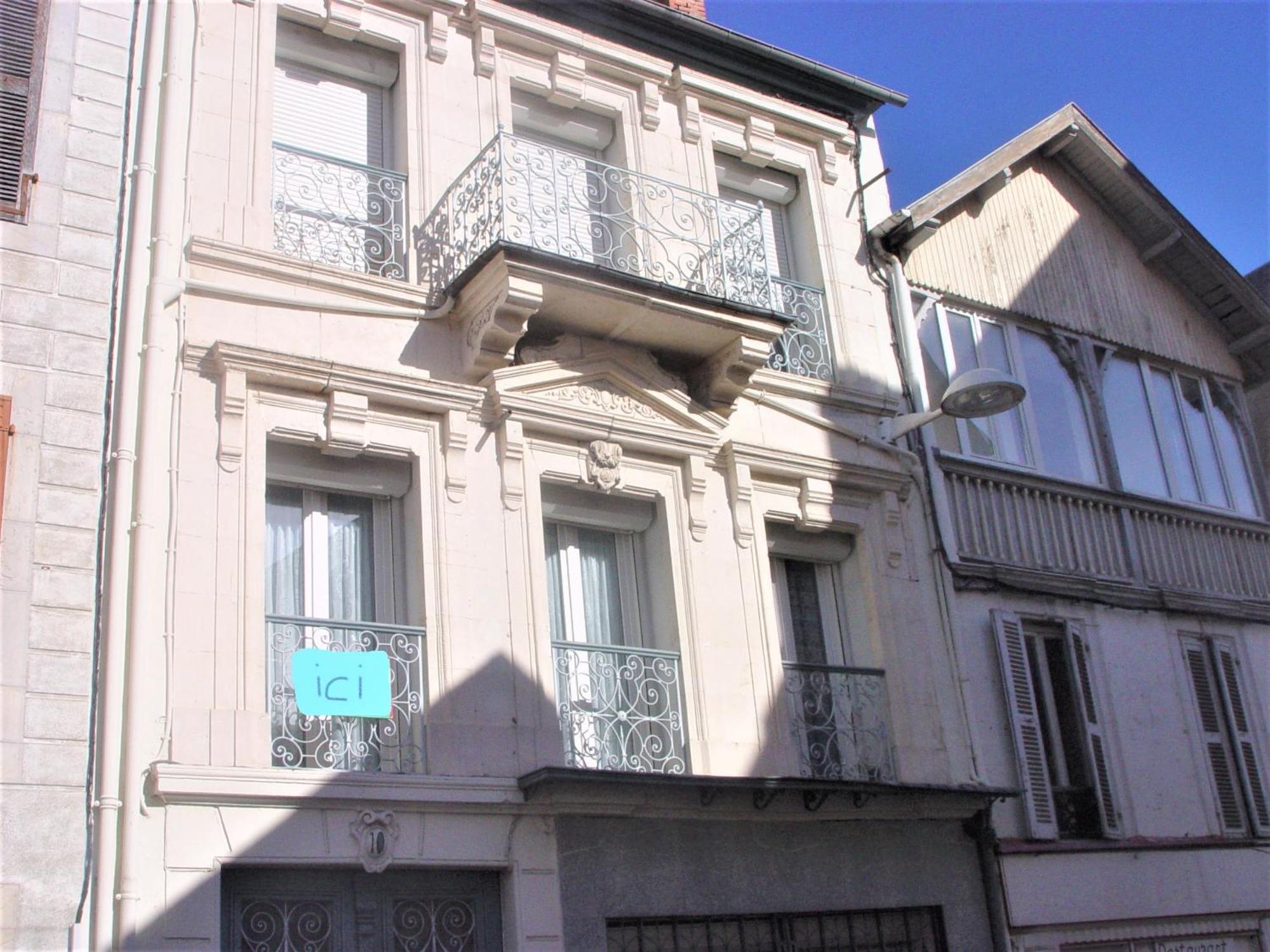Joli T2 Bagneres De Bigorre Centre Apartment Exterior photo